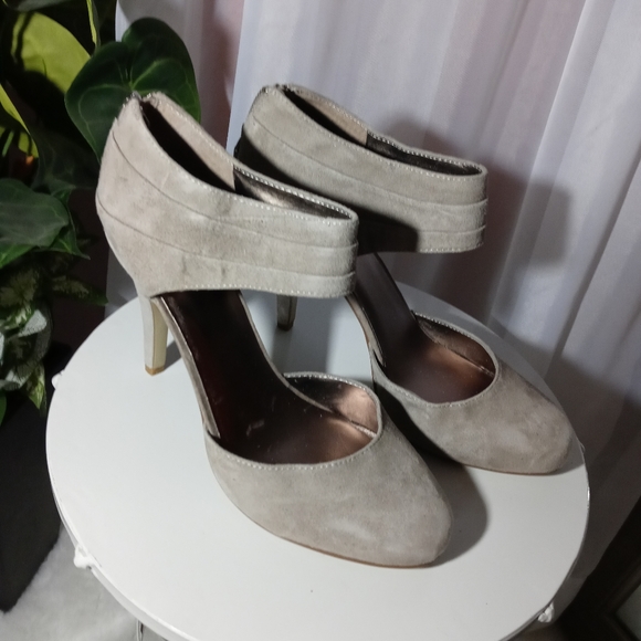 Women's High-heeled Around the Ankle Shoes - Picture 3 of 7